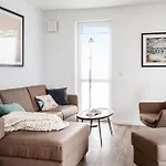 Apartment 1 Bedroom In