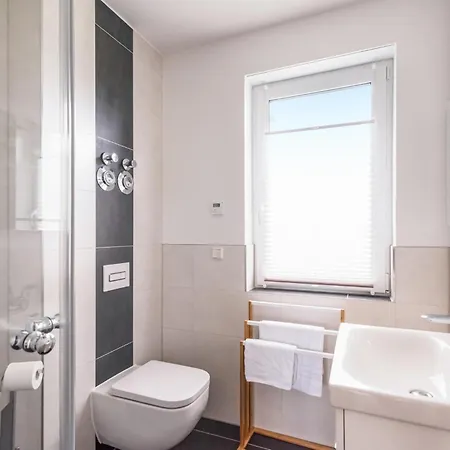 Beautiful Apartment In Rechlin With Wifi
